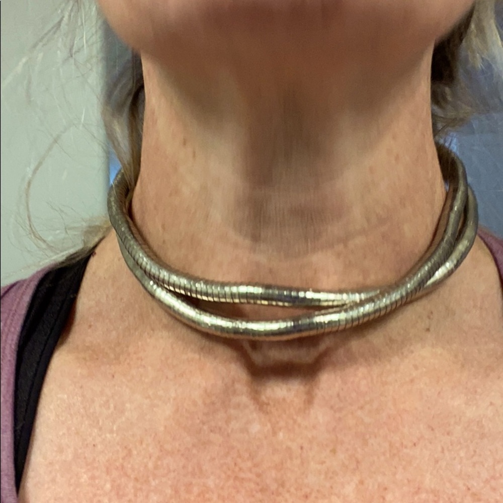 Bendable necklace/bracelet in silver
